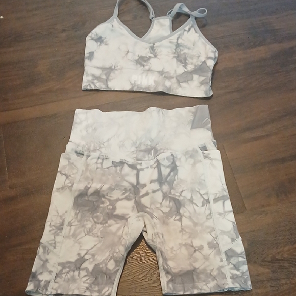 PINK Victoria's Secret Gray and White Marble Workout Set - Picture 2 of 7